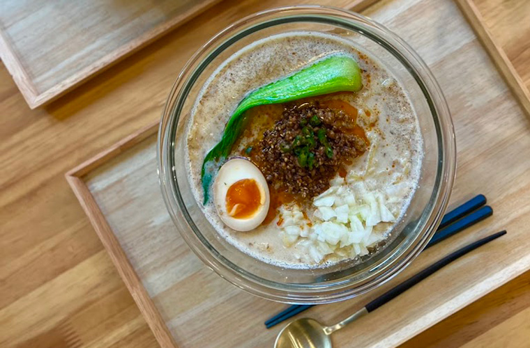 担々麺 kUi